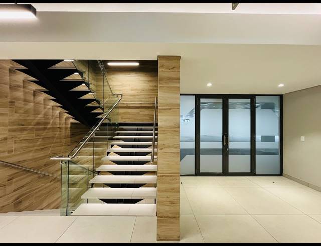 333M² OFFICE TO LET IN VORNA VALLEY